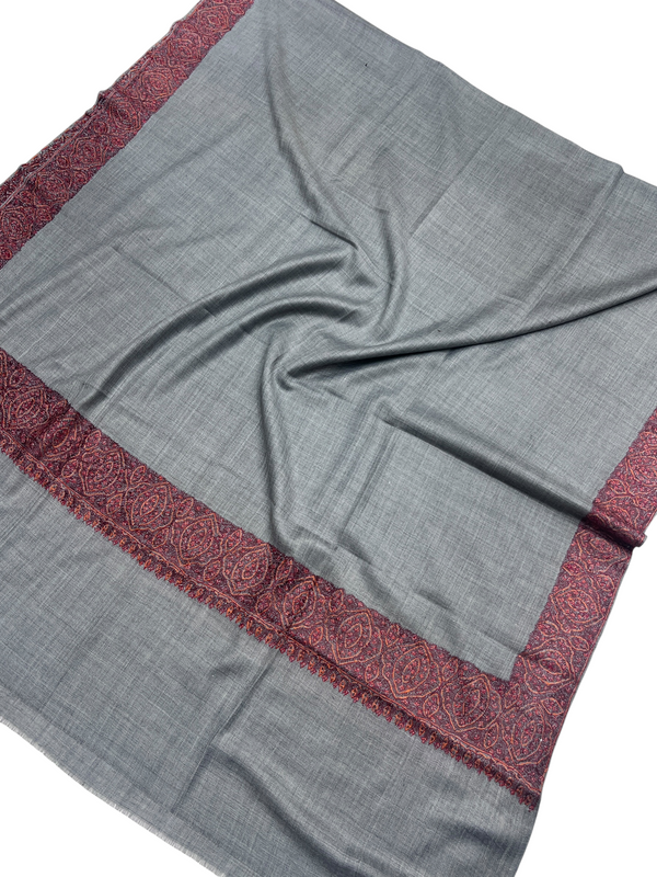 Handcrafted Elegance: Wool Pashmina Border Shawl for Ultimate Warmth and Style - Tajmehalhandicrafts