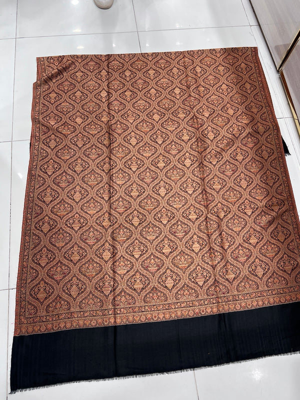 Original full view of women's Moonlight Kani reversible Matka shawl, 40 x 80, with black end border and fringe, Taj Mehal Handicrafts