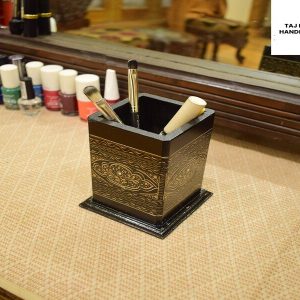 Wooden Pen Holder With Lacquer Art Design – Square