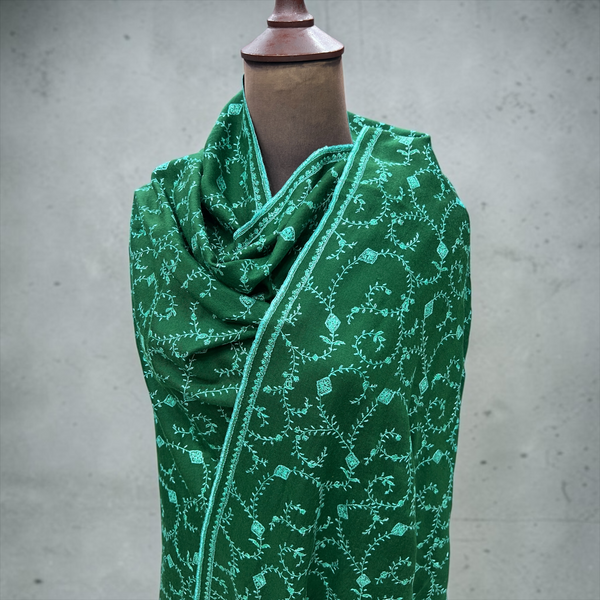 Green pure Pashmina Sozni Jaal shawl with white handmade embroidery for women