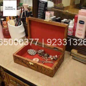 Stylish Single Box Wooden Jewelry Box With Carving Work